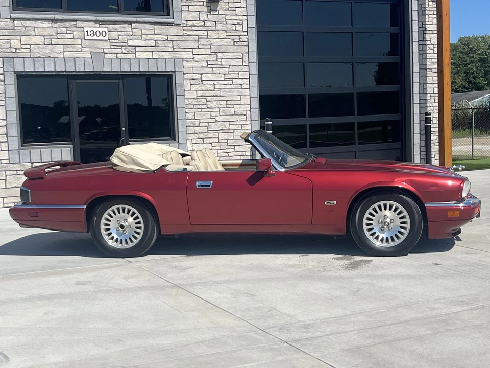 1995 Jaguar XJS Convertible - Image 9 of 31