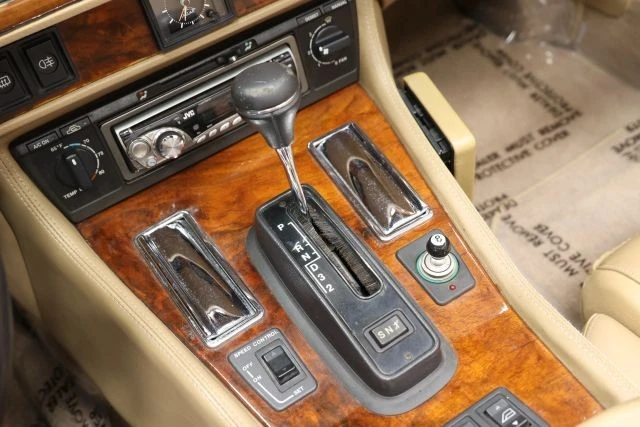 1995 Jaguar XJS Convertible - Image 28 of 31