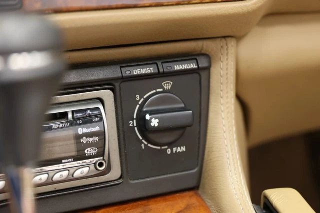 1995 Jaguar XJS Convertible - Image 26 of 31