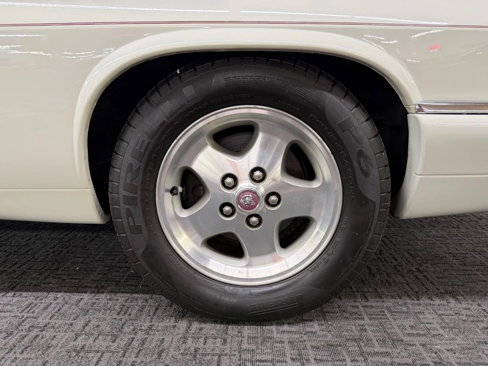 1995 Jaguar XJS Facelift AJ-16 - Image 26 of 31