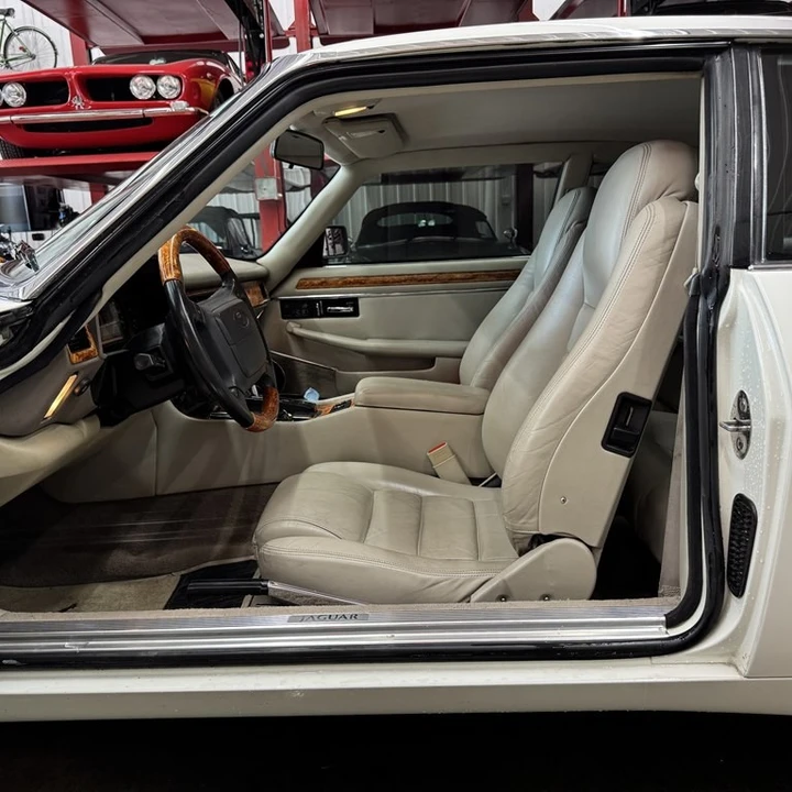 1995 Jaguar XJS - Image 5 of 13