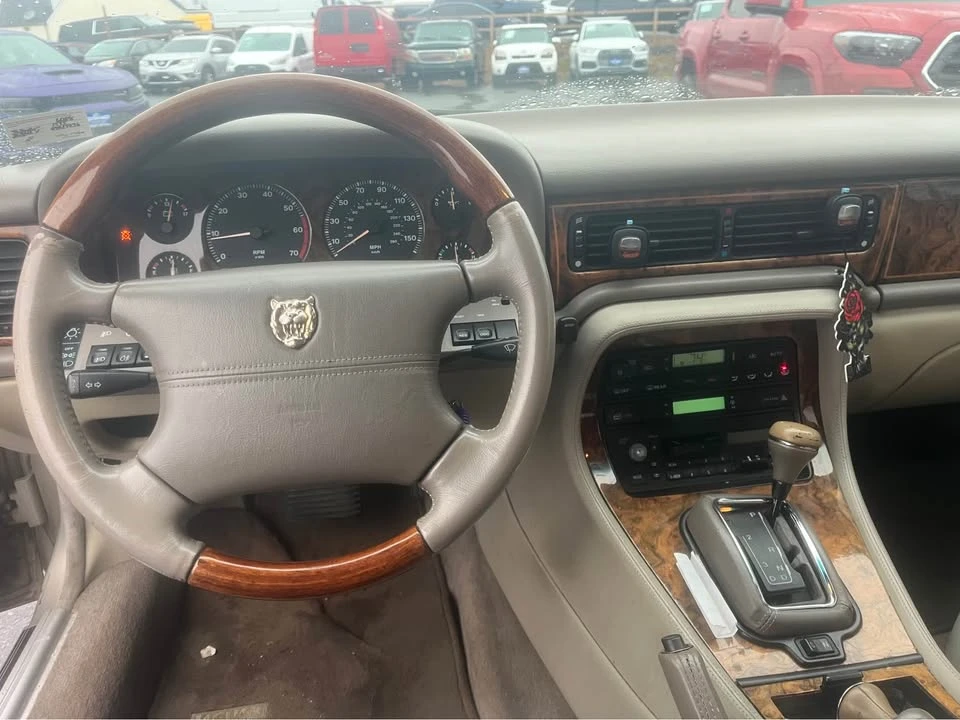 1995 Jaguar X300 XJ - Image 6 of 10