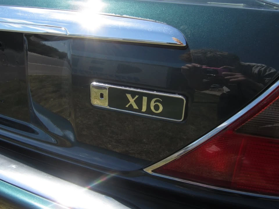 1995 Jaguar X300 XJ - Image 8 of 17