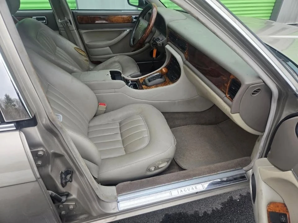 1995 Jaguar X300 XJ - Image 12 of 19