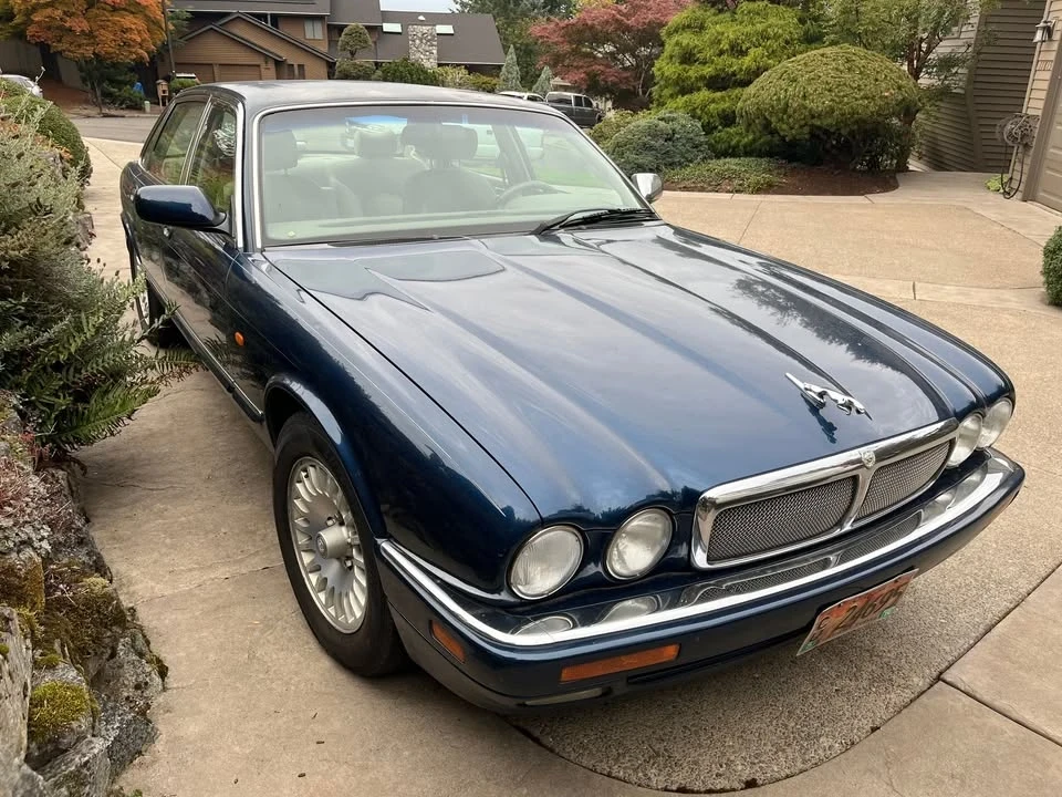 1995 Jaguar X300 XJ - Image 2 of 10