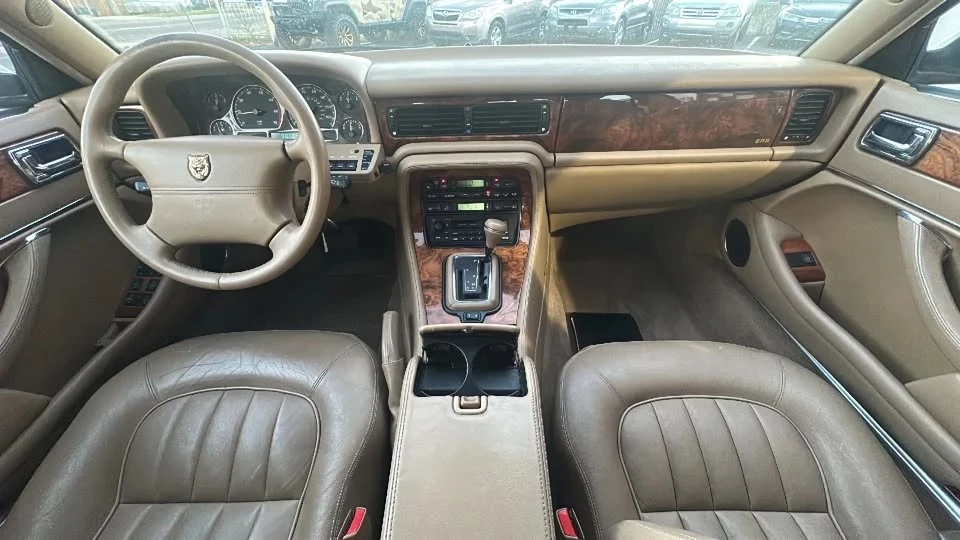1995 Jaguar X300 XJ - Image 7 of 15