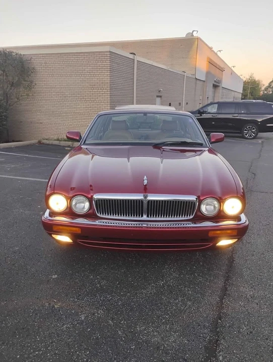 1995 Jaguar X300 XJ - Image 6 of 10