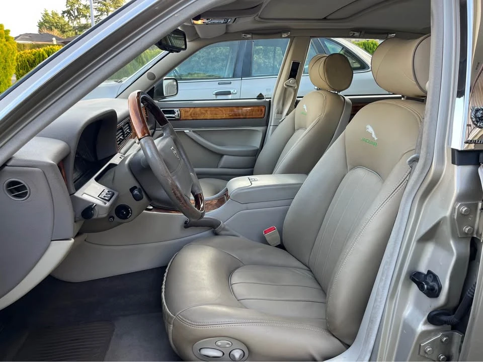 1995 Jaguar X300 XJ - Image 10 of 18