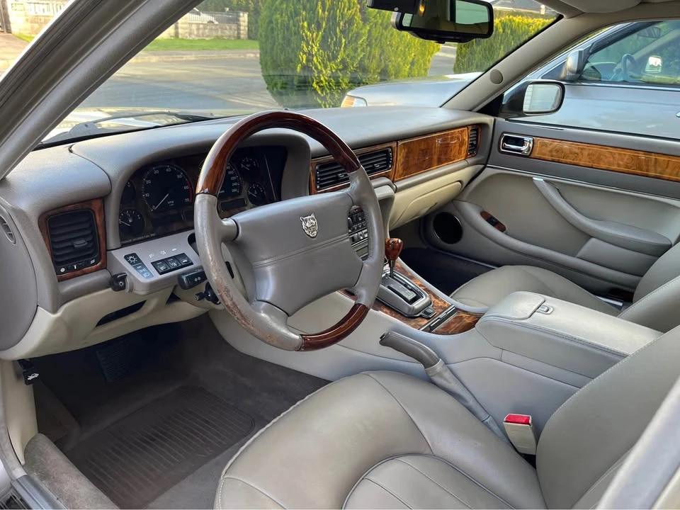 1995 Jaguar X300 XJ - Image 11 of 18
