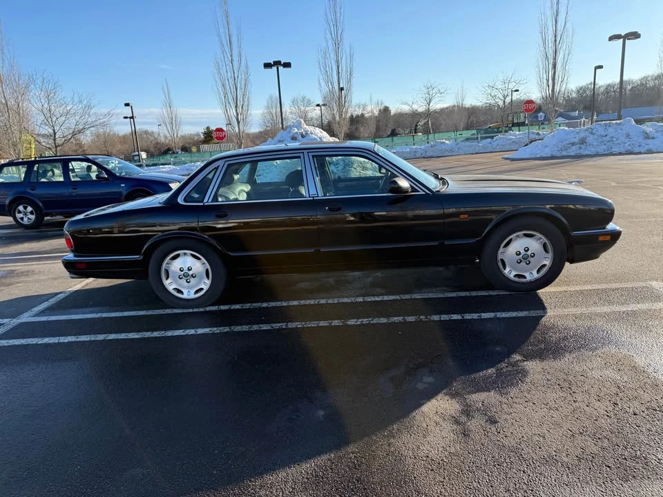 1995 Jaguar X300 XJ - Image 4 of 8
