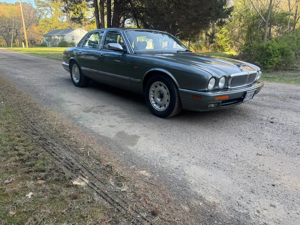 1995 Jaguar X300 XJ - Image 2 of 6