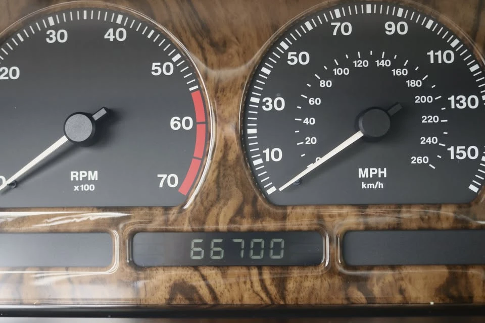 1995 Jaguar X300 XJ - Image 13 of 14