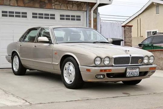 1995 Jaguar XJ6 X300