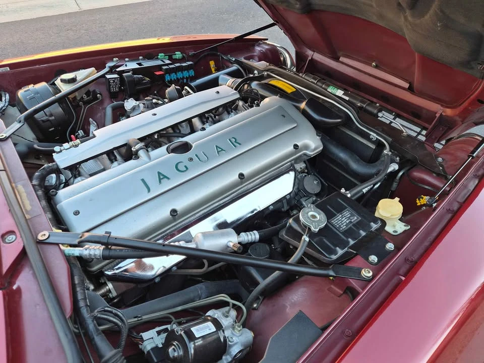 1995 Jaguar XJS - Image 9 of 11