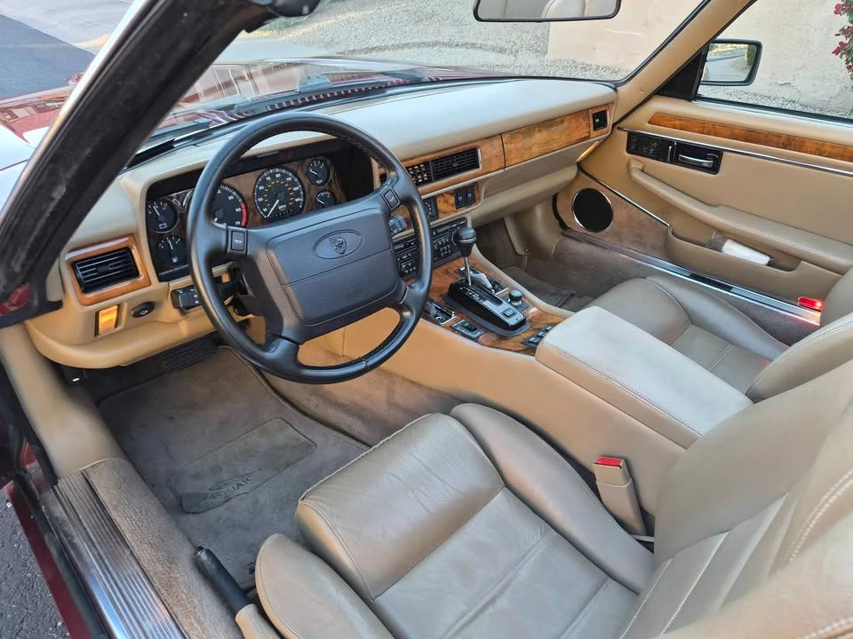 1995 Jaguar XJS - Image 4 of 11