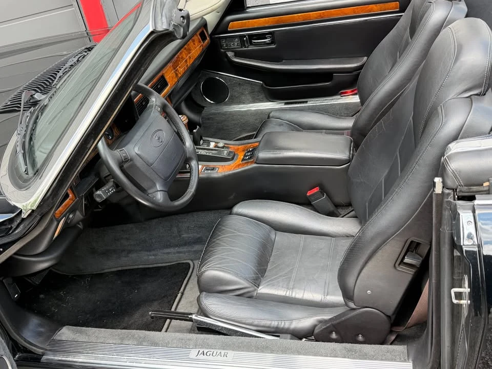 1995 Jaguar XJS - Image 12 of 18