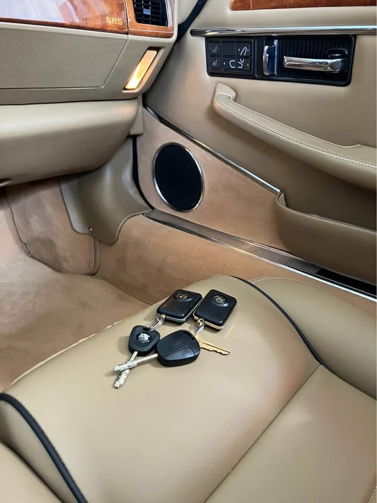 1995 Jaguar XJS Facelift AJ-16 - Image 11 of 11