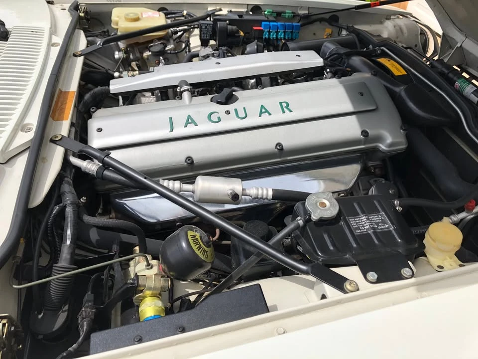 1995 Jaguar XJS Convertible - Image 10 of 13