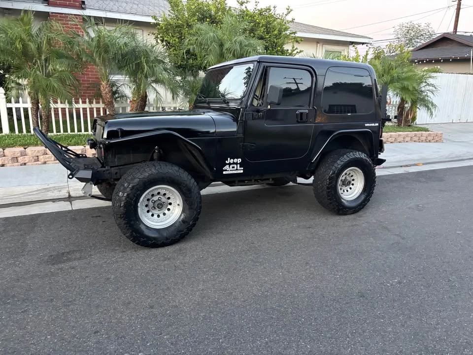 1995 Jeep YJ Wrangler - Image 6 of 11