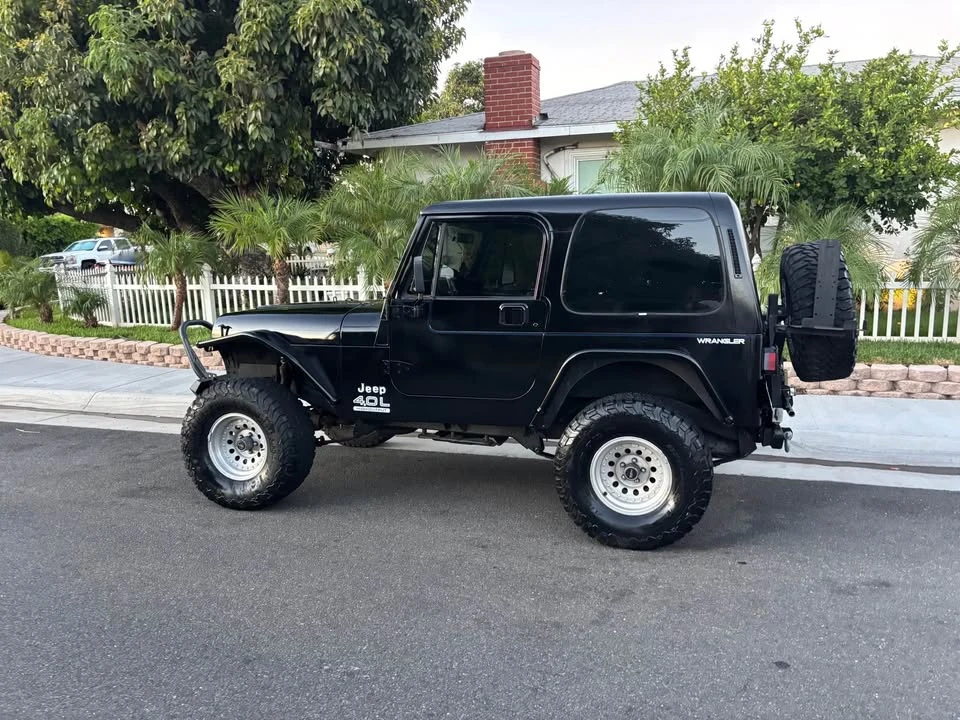 1995 Jeep YJ Wrangler - Image 7 of 11