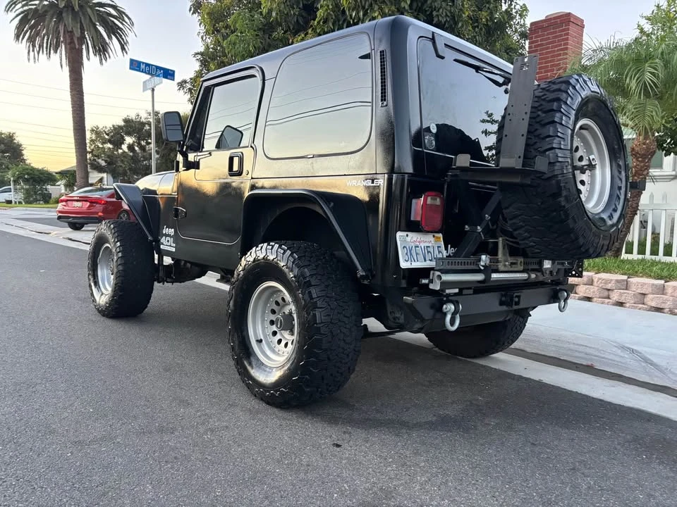 1995 Jeep YJ Wrangler - Image 8 of 11