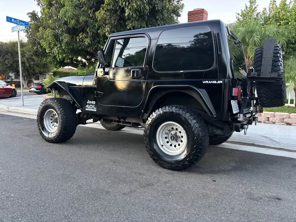 1995 Jeep YJ Wrangler - Image 4 of 11