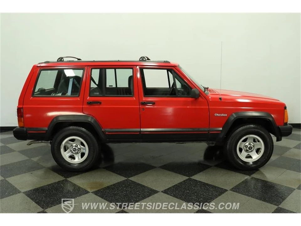 1995 Jeep XJ Cherokee - Image 13 of 31