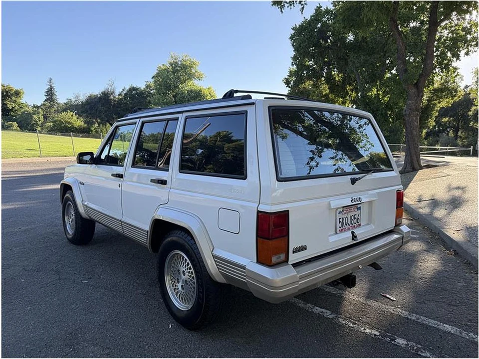 1995 Jeep XJ Cherokee - Image 3 of 12