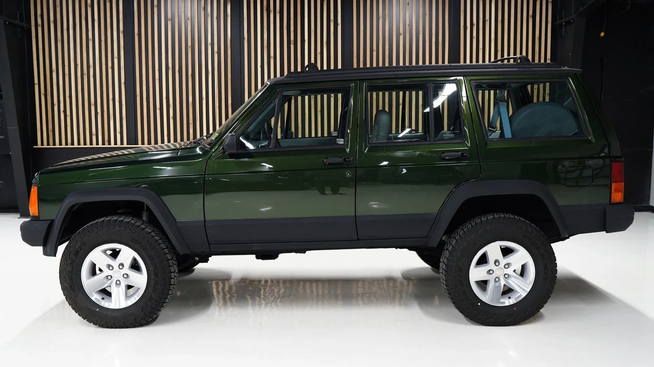 1995 Jeep XJ Cherokee - Image 6 of 21
