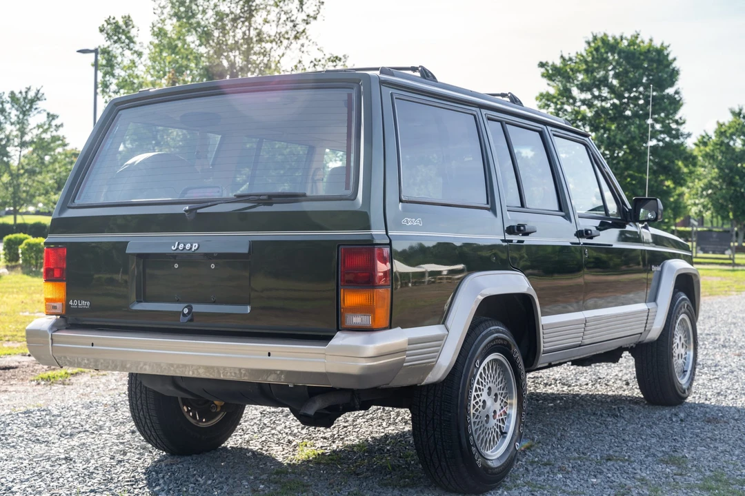 1995 Jeep XJ Cherokee - Image 7 of 31
