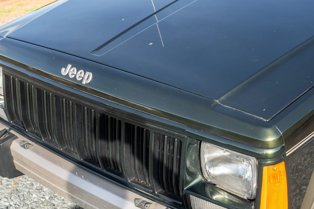 1995 Jeep XJ Cherokee - Image 15 of 31