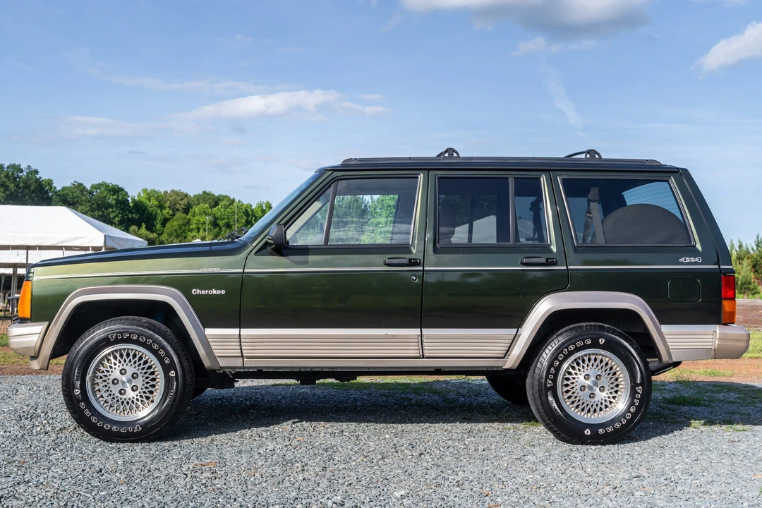1995 Jeep XJ Cherokee - Image 3 of 31