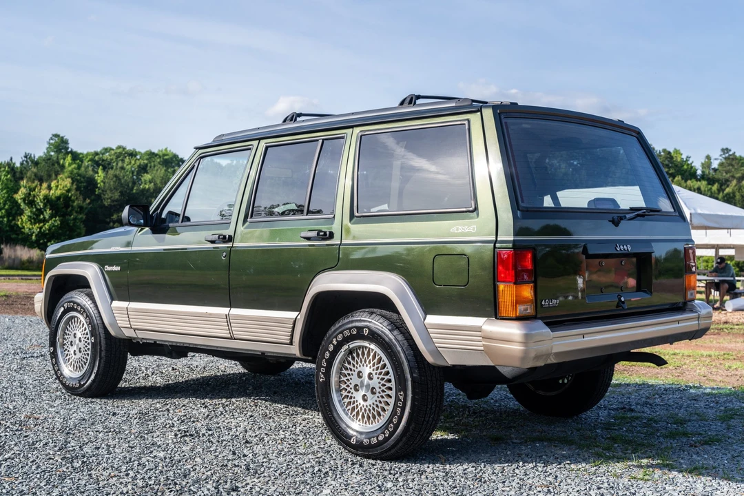 1995 Jeep XJ Cherokee - Image 4 of 31