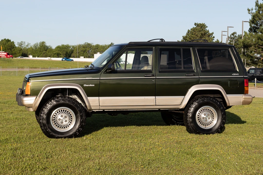 1995 Jeep XJ Cherokee - Image 7 of 31