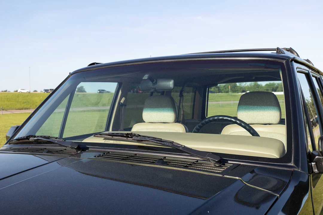 1995 Jeep XJ Cherokee - Image 8 of 31