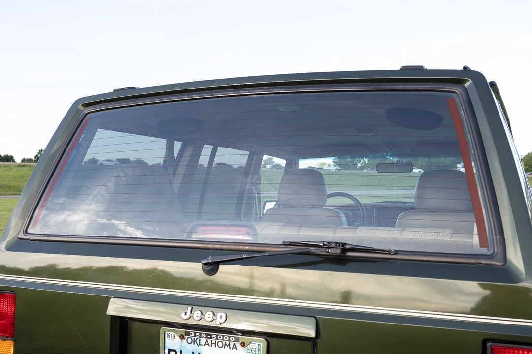 1995 Jeep XJ Cherokee - Image 12 of 31