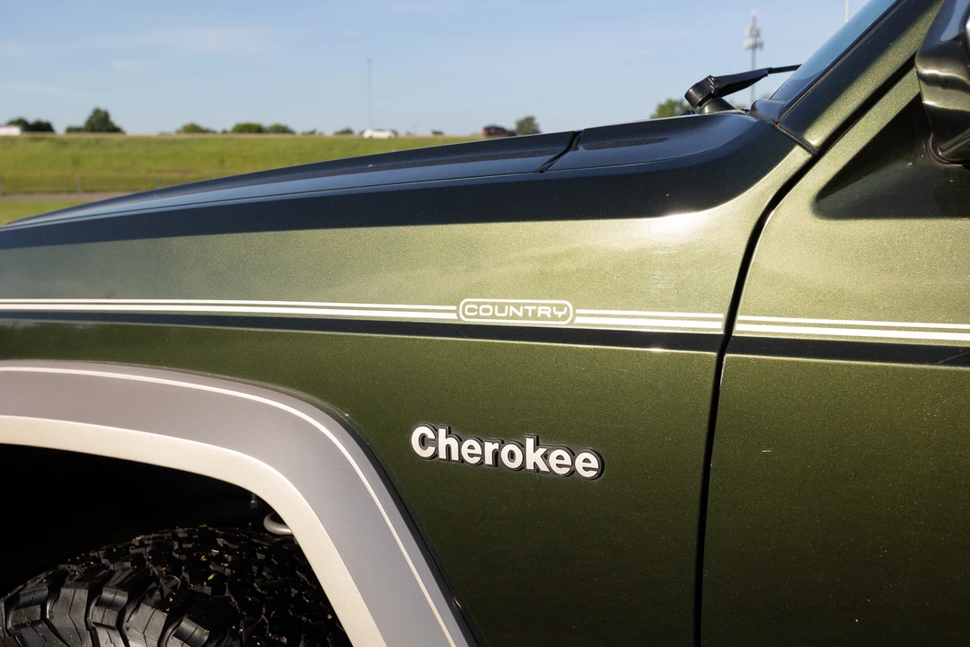 1995 Jeep XJ Cherokee - Image 15 of 31
