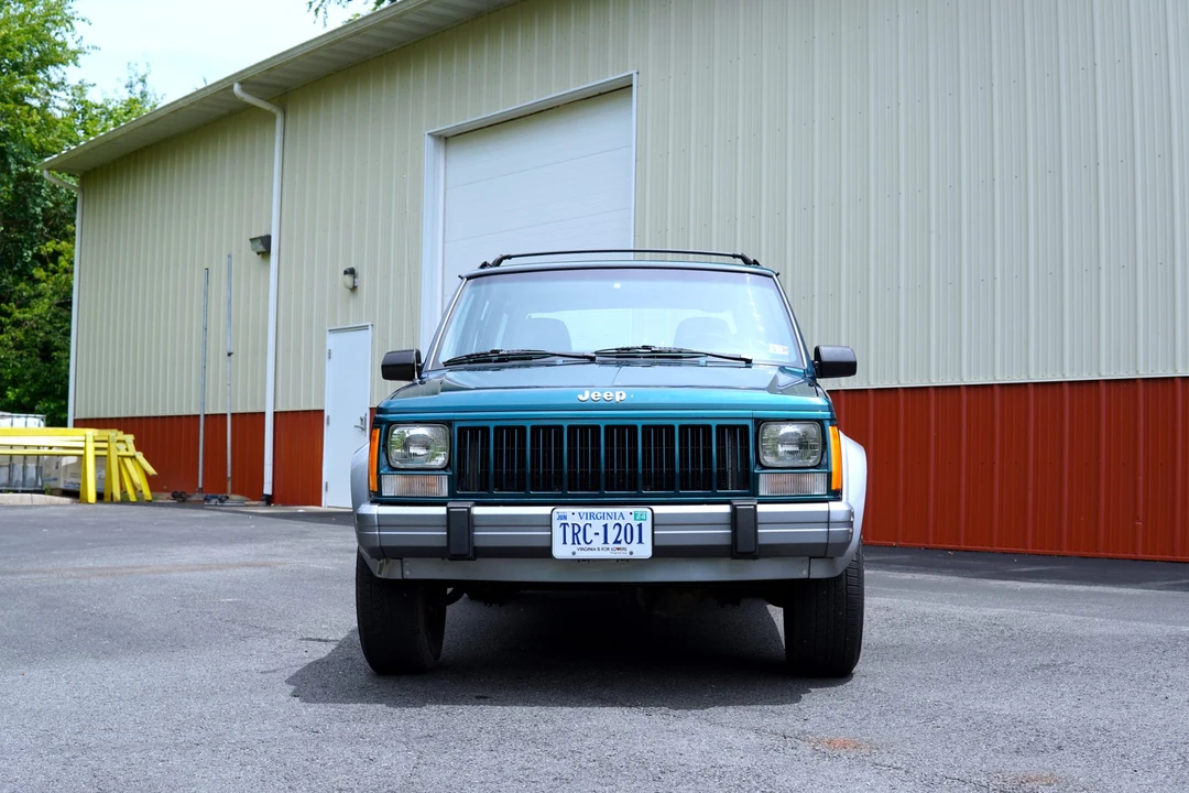1995 Jeep XJ Cherokee - Image 3 of 31
