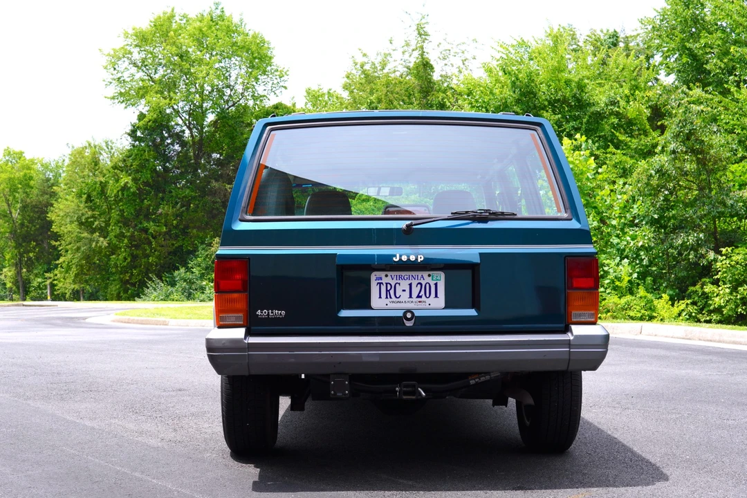 1995 Jeep XJ Cherokee - Image 8 of 31