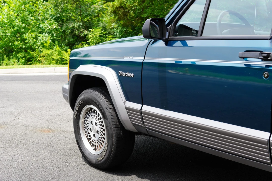 1995 Jeep XJ Cherokee - Image 11 of 31