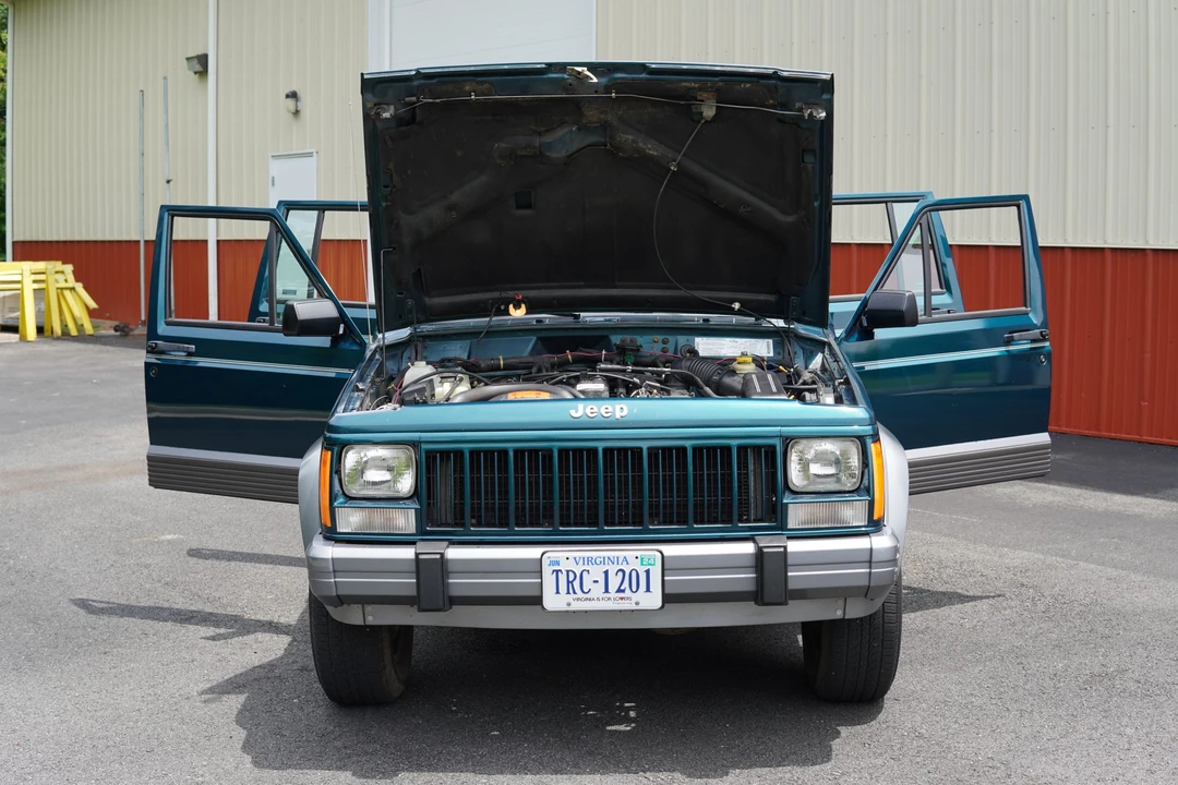 1995 Jeep XJ Cherokee - Image 4 of 31