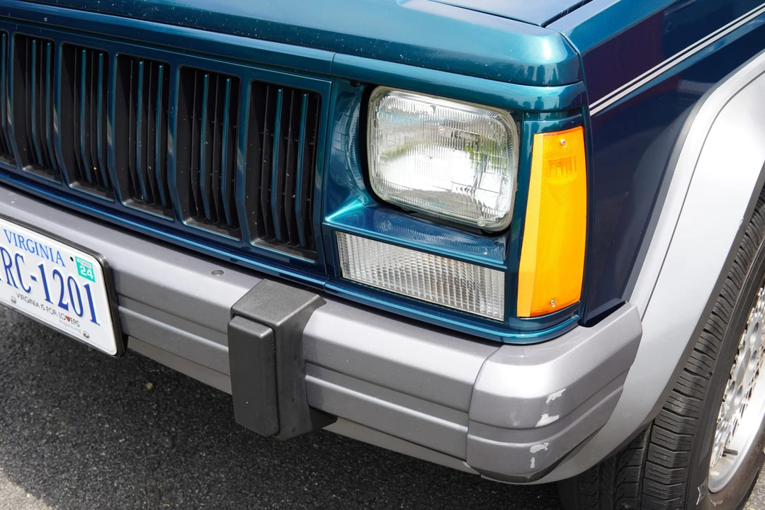 1995 Jeep XJ Cherokee - Image 15 of 31