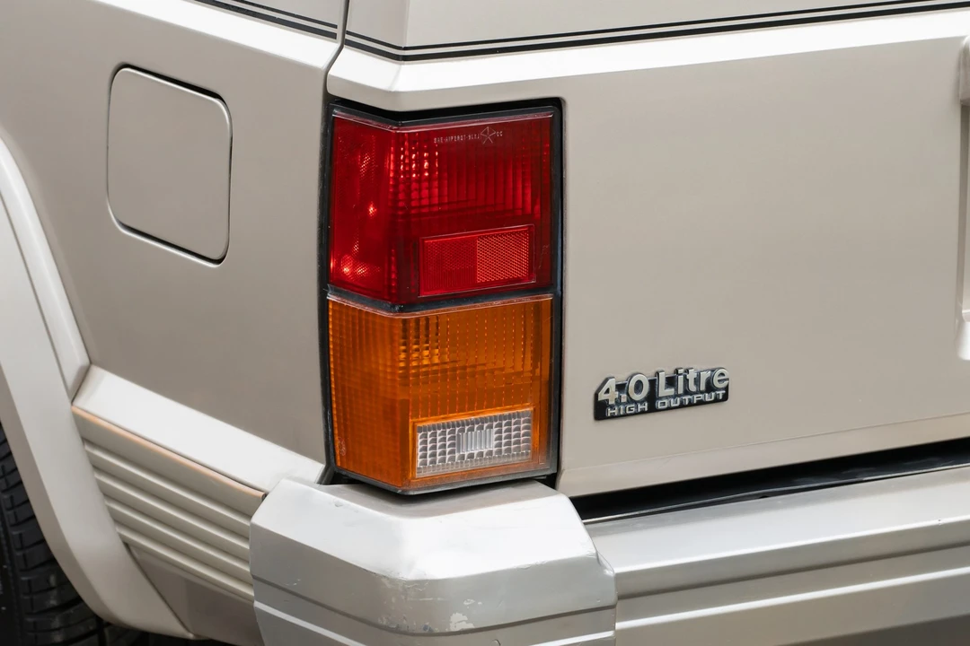 1995 Jeep XJ Cherokee - Image 29 of 31