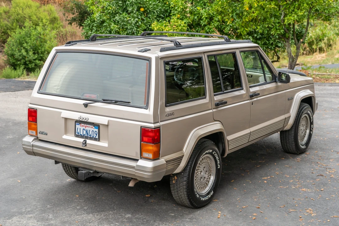 1995 Jeep XJ Cherokee - Image 5 of 31