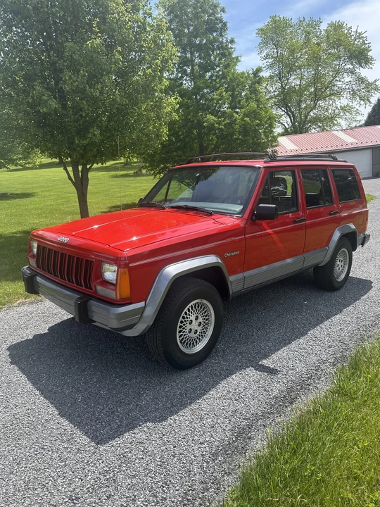 1995 Jeep XJ Cherokee - Image 2 of 31