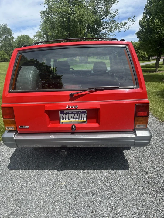 1995 Jeep XJ Cherokee - Image 10 of 31