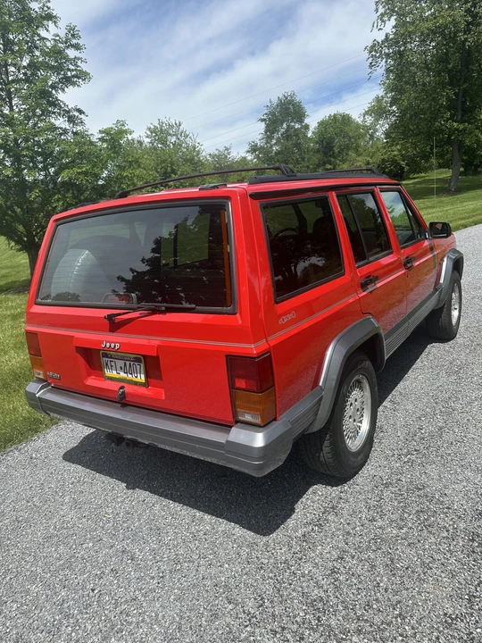 1995 Jeep XJ Cherokee - Image 8 of 31