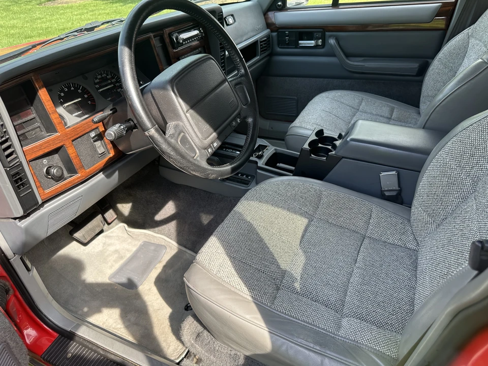 1995 Jeep XJ Cherokee - Image 26 of 31