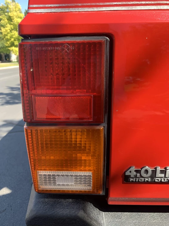 1995 Jeep XJ Cherokee - Image 27 of 31