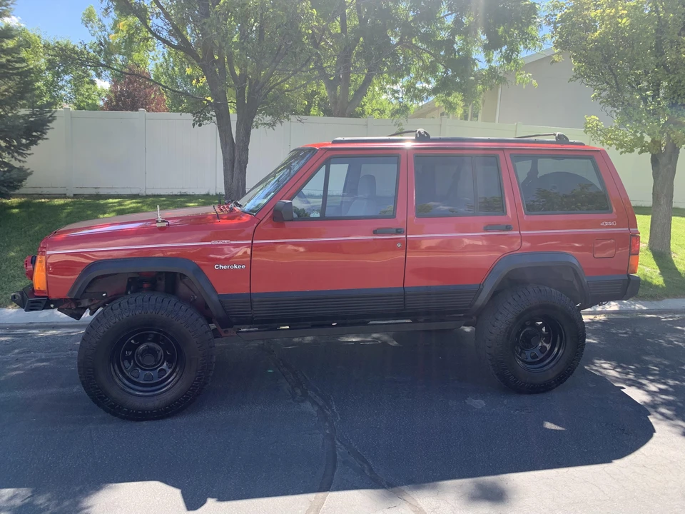 1995 Jeep XJ Cherokee - Image 12 of 31